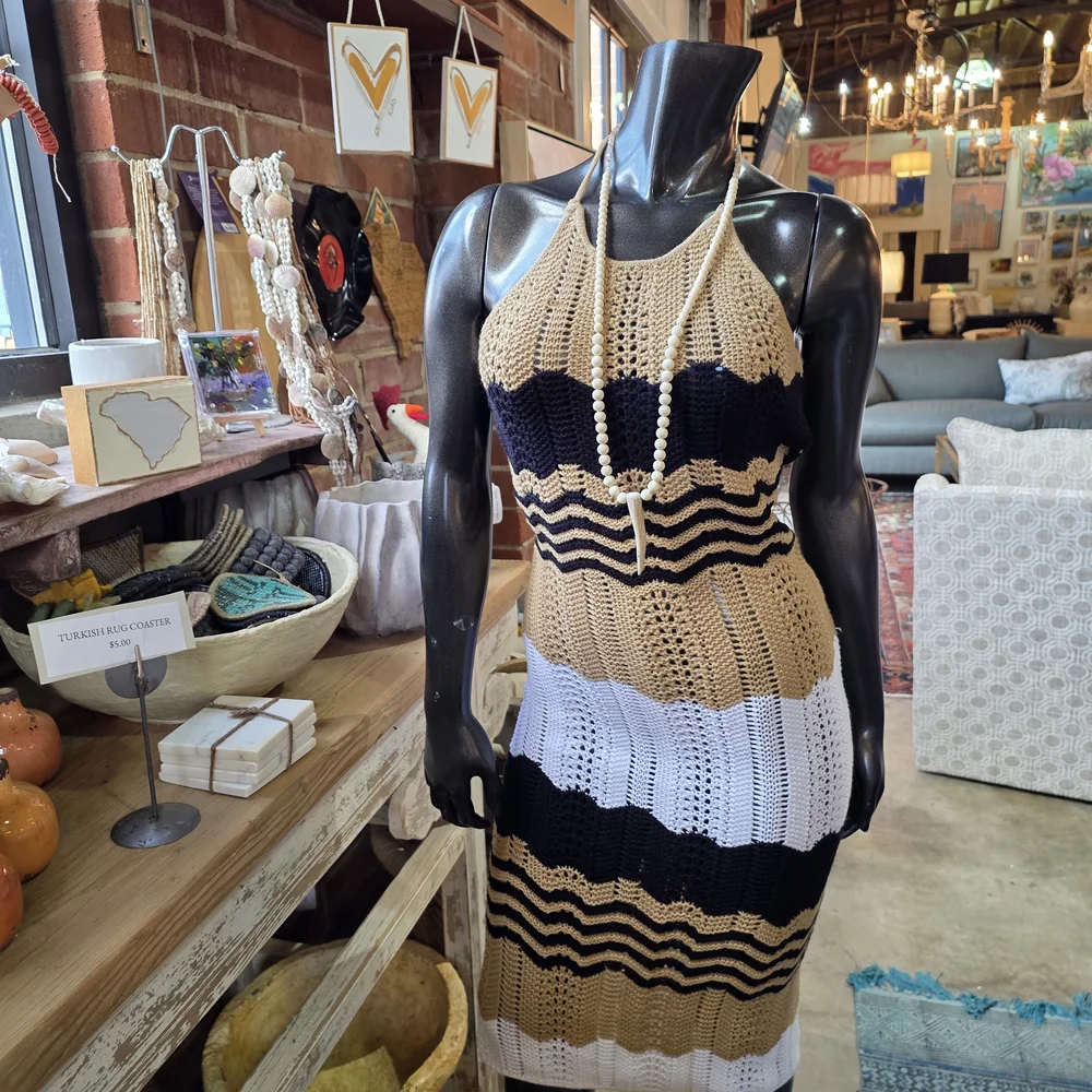 Beige & Black Beaded Necklace - Picture 7 of 15